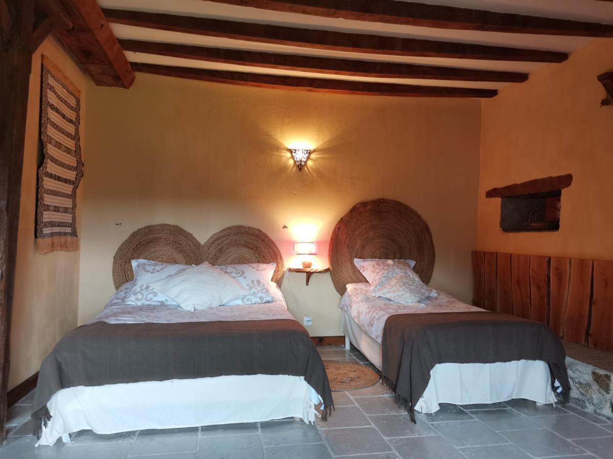 Bed and Breakfast Domaine Des Maillets Blot-l'Eglise Экстерьер фото