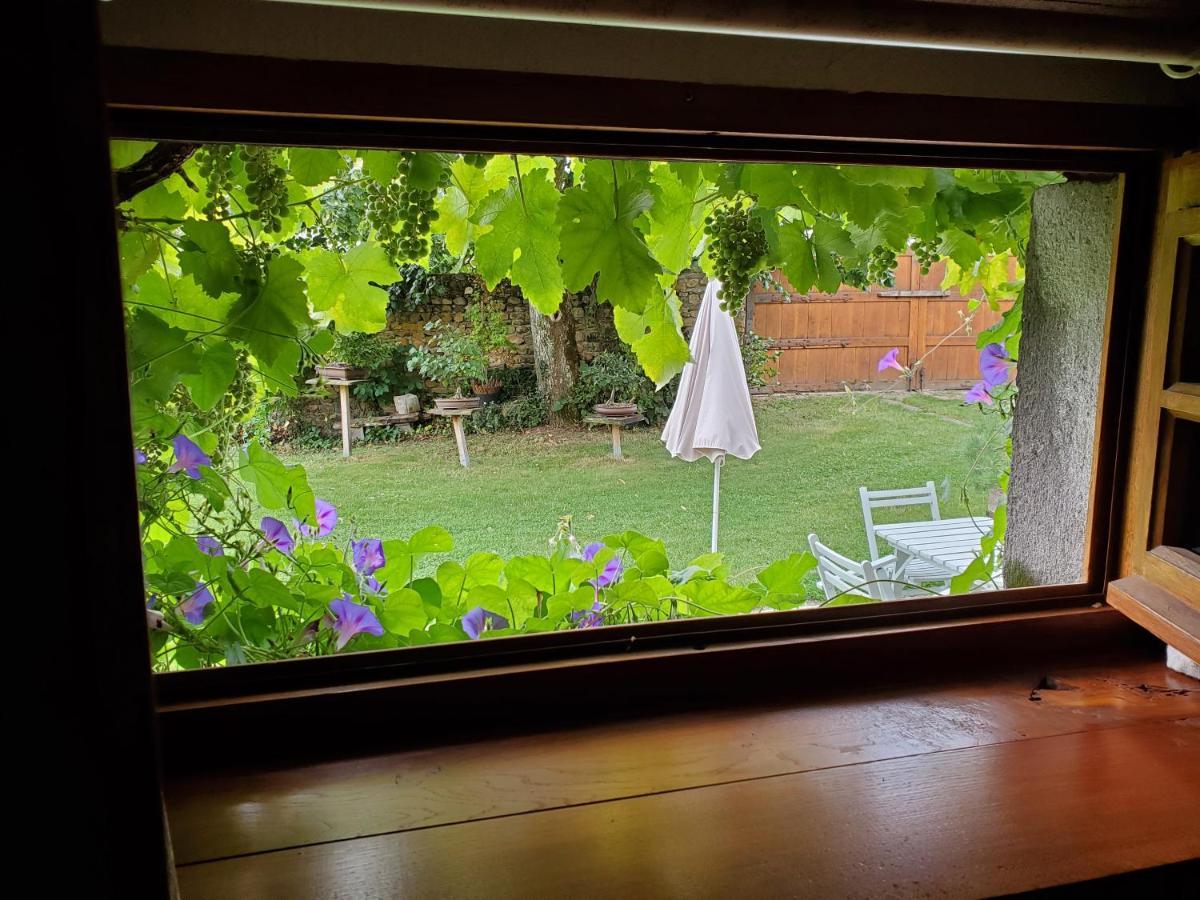 Bed and Breakfast Domaine Des Maillets Blot-l'Eglise Экстерьер фото
