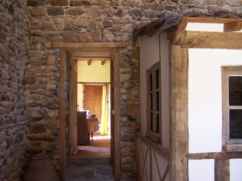 Bed and Breakfast Domaine Des Maillets Blot-l'Eglise Экстерьер фото